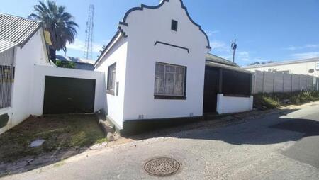 2 Bedroom House in Cannon Hill