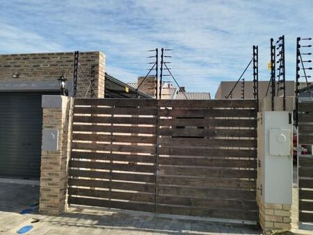 3 Bedroom House in Fairview