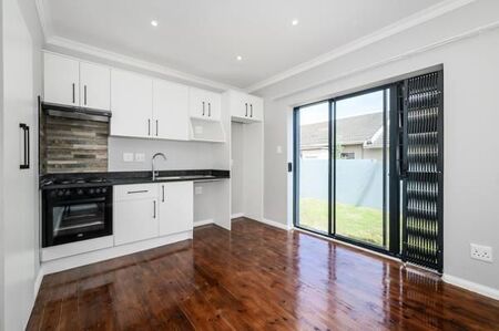 1 Bedroom Apartment in Newton Park