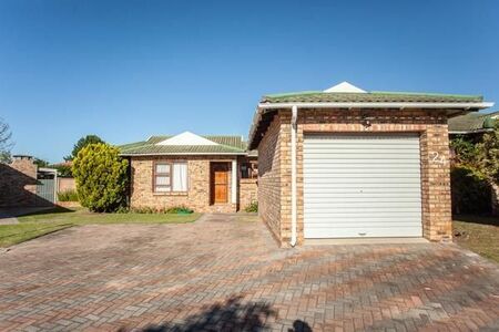 3 Bedroom Townhouse in Lorraine