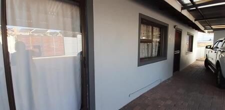 2 Bedroom House in Vredenburg