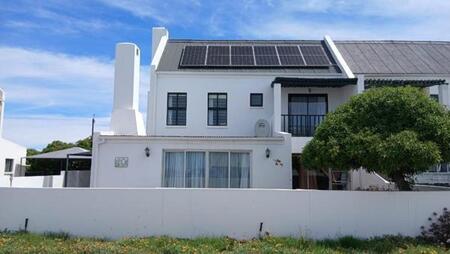 4 Bedroom House in Britannia Bay