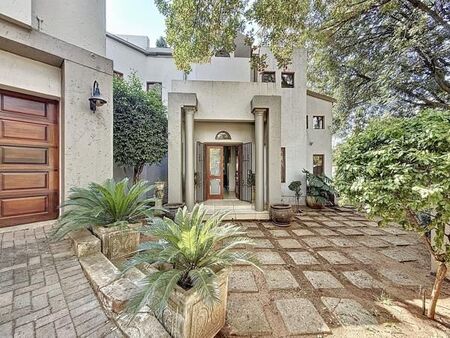 5 Bedroom House in Menlo Park