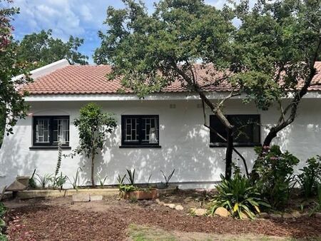 3 Bedroom House in Old Place