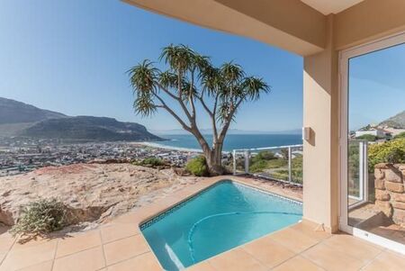 4 Bedroom House in Fish Hoek