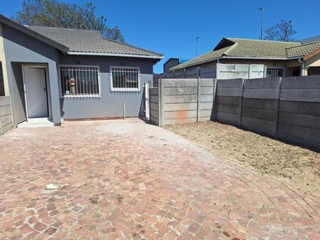 2 Bedroom House in Belmont Park