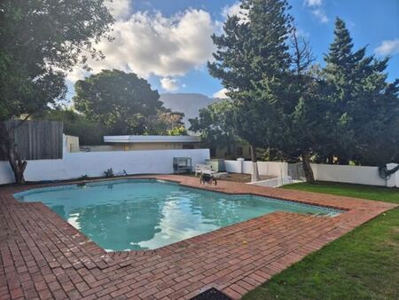 3 Bedroom House in Hout Bay and surrounds