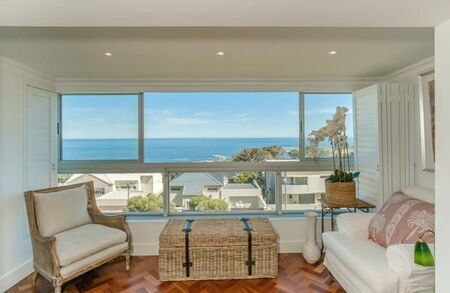 2 Bedroom Apartment in Camps Bay