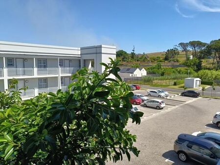 2 Bedroom Apartment in Nuutgevonden