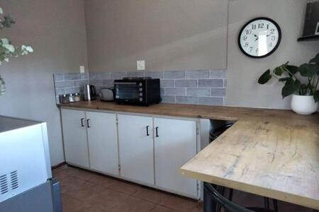 1 Bedroom Apartment in Kimberley