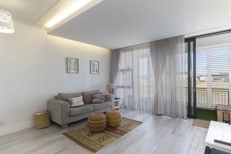 2 Bedroom Apartment in Paardevlei