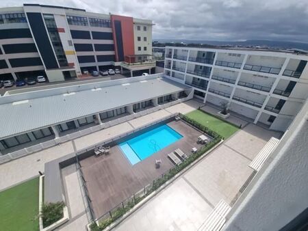 1 Bedroom Apartment in New Town Centre