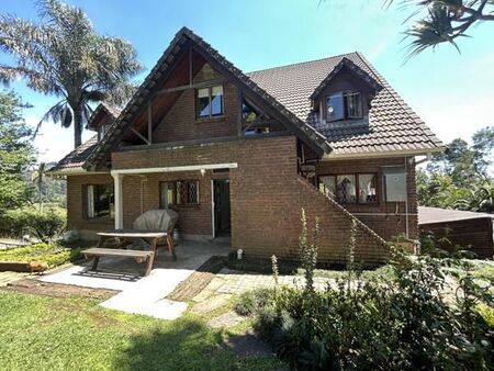 5 Bedroom House in Worlds View