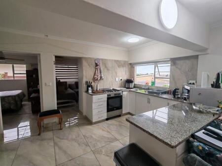 2 Bedroom Apartment in Glenashley