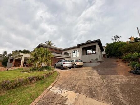 4 Bedroom House in Athlone Park