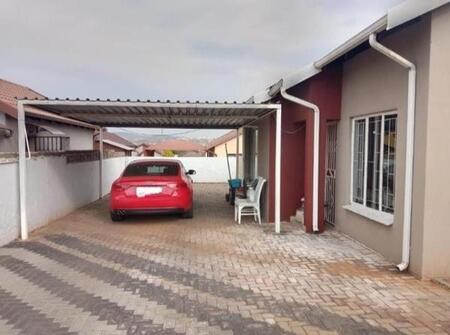 2 Bedroom House in Pretoria West