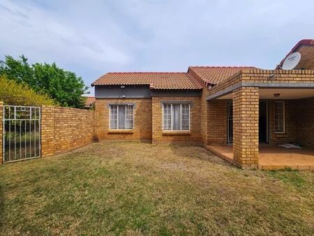 2 Bedroom House in Equestria