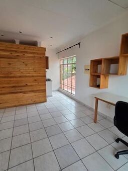 Studio apartment in Garsfontein