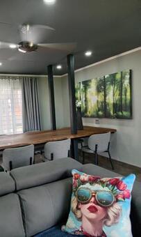 2 Bedroom Flat in Eastwood