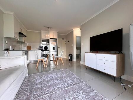 1 Bedroom apartment to rent in Kenilworth, Cape Town