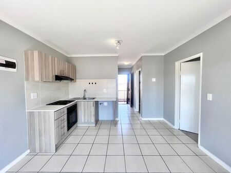 2 Bedroom apartment to rent in Grassy Park, Cape Town