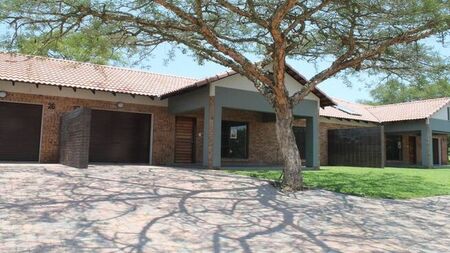 2 Bedroom townhouse - sectional to rent in Bateleur Estate, Nelspruit