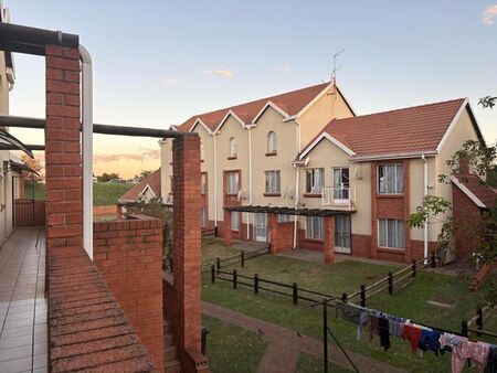 2 Bedroom apartment to rent in The Orchards, Akasia