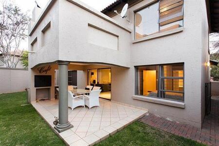 4 Bedroom Townhouse in Faerie Glen