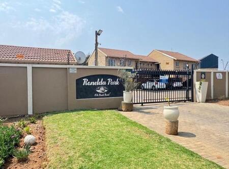 2 Bedroom House in Willow Park Manor