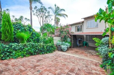 3 Bedroom Townhouse in Constantia Park