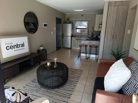 2 Bedroom Apartment in Constantia Park