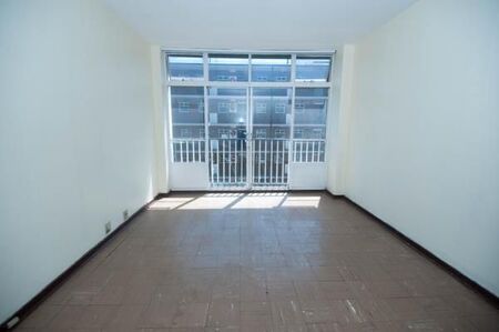1.5 Bedroom Apartment in Sunnyside