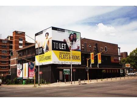 Bachelor apartment in Sunnyside