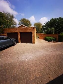 3 Bedroom Townhouse in Sinoville