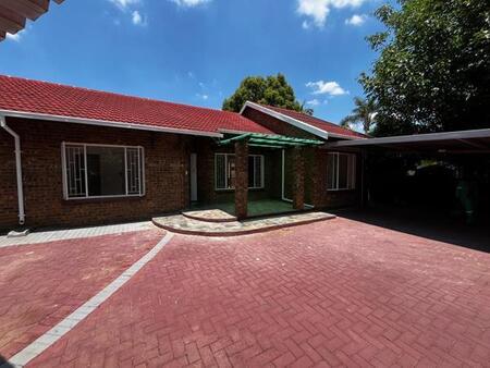 3 Bedroom Apartment in Theresapark