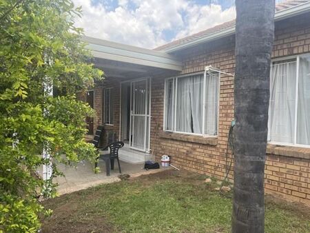 2 Bedroom Townhouse in Ninapark