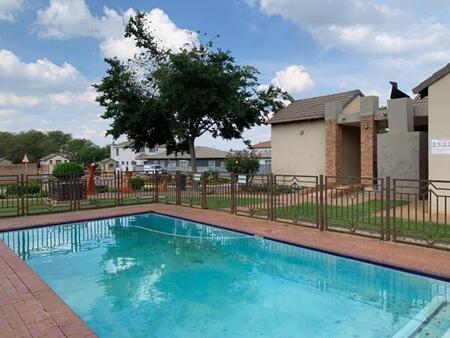 5 Bedroom House in The Orchards