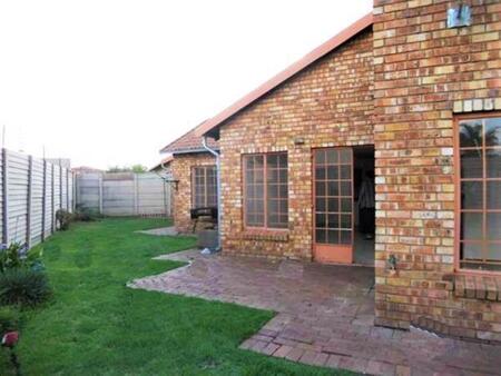 3 Bedroom Townhouse in Annlin