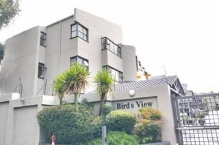 3 Bedroom Apartment in Hyde Park