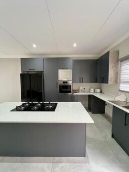 2 Bedroom Apartment in Bryanston