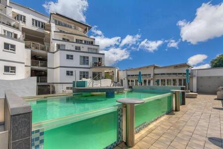 2 Bedroom Apartment in Riviera