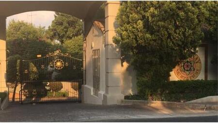 2 Bedroom Apartment in Melrose Estate