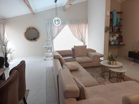 3 Bedroom House in Bromhof