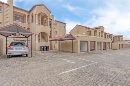 2 Bedroom Apartment in Noordhang