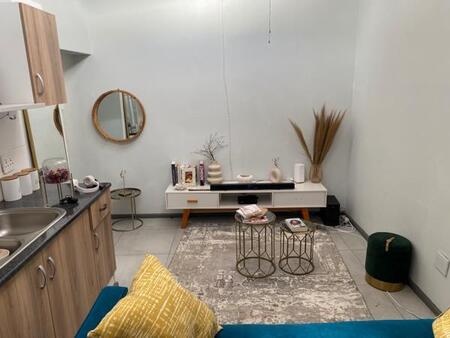 1 Bedroom Garden Cottage in Orange Grove