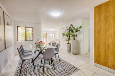 2 Bedroom Apartment in Paulshof