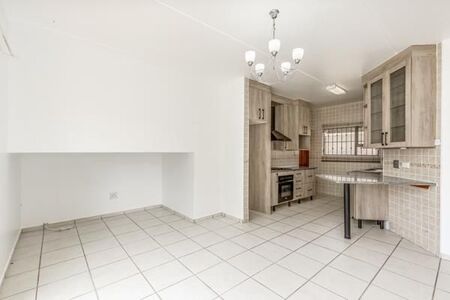 2 Bedroom Apartment in Fourways