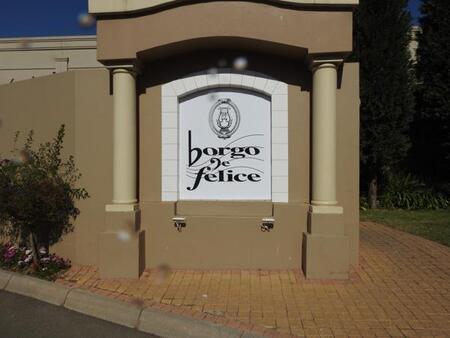 1 Bedroom Apartment in Dainfern