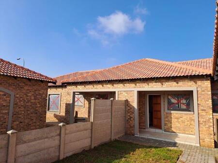 3 Bedroom Townhouse in Riversdale