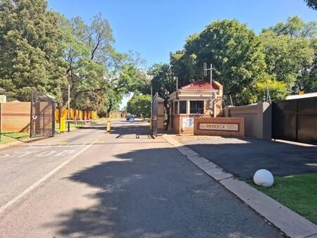 4 Bedroom House in Van Riebeeck Park